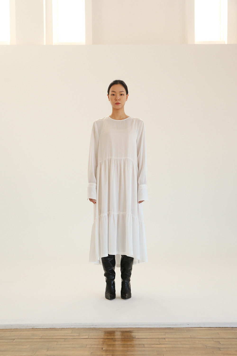 raw edge tiered silky long dress in white